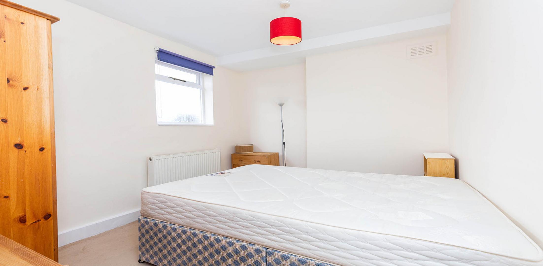 Large one bed within a period house mins to Queens Park Tube and shops! Claremont Road, Queens Park